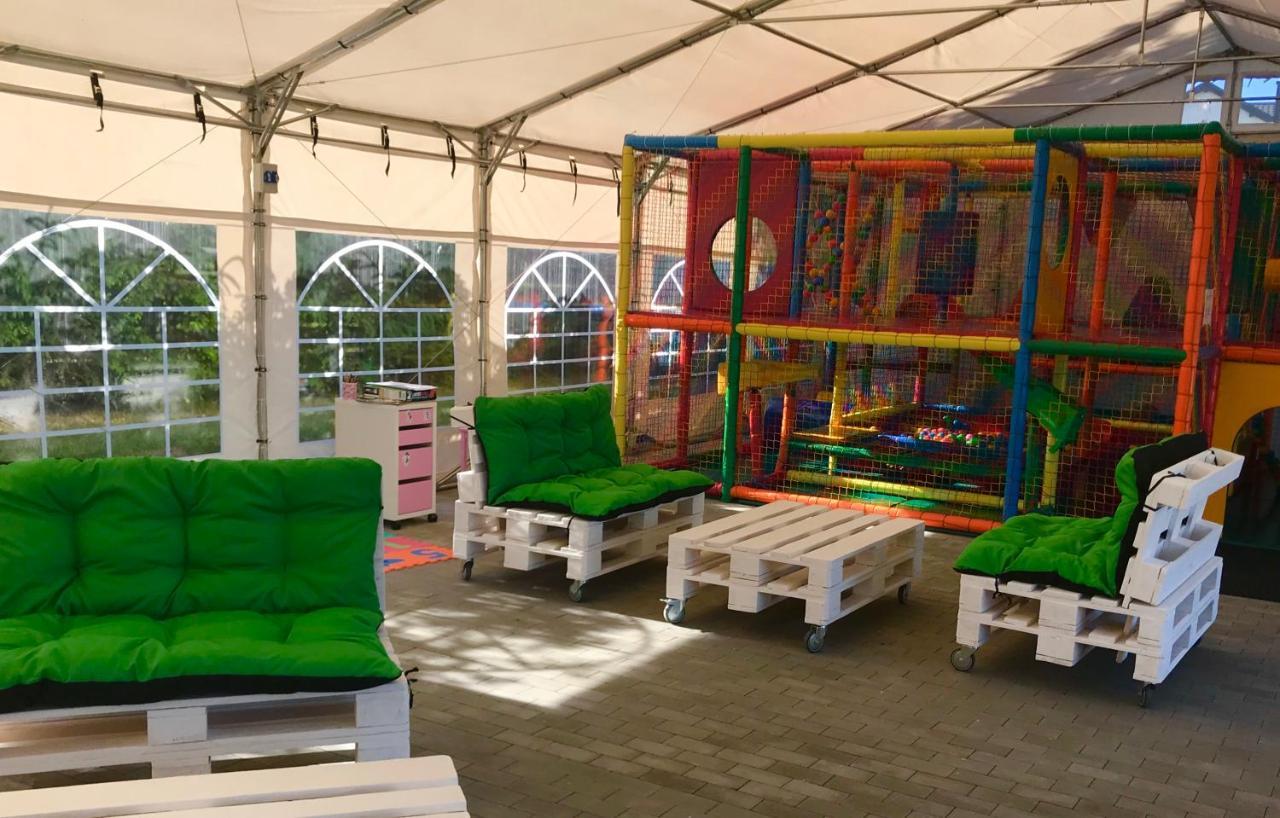 Domki I Apartamenty Caloroczne Koliber Władysławowo Extérieur photo